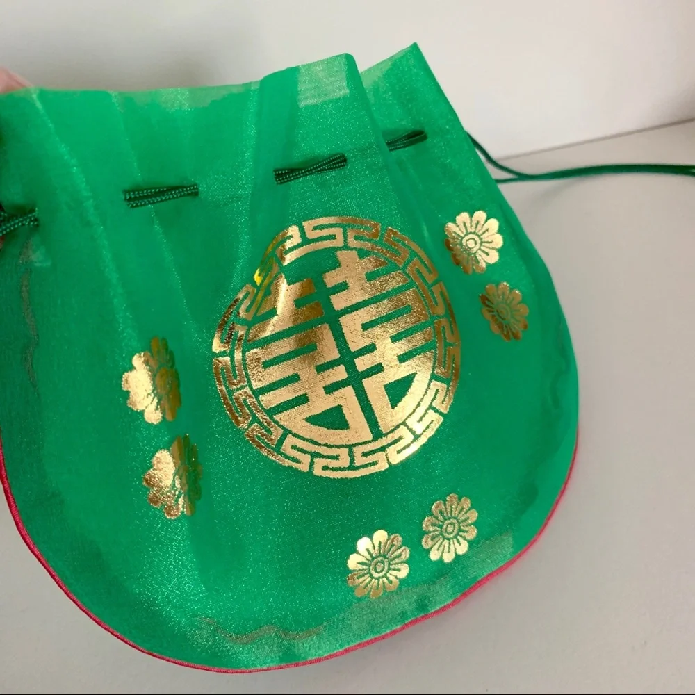Hold 90’s vintage pouch